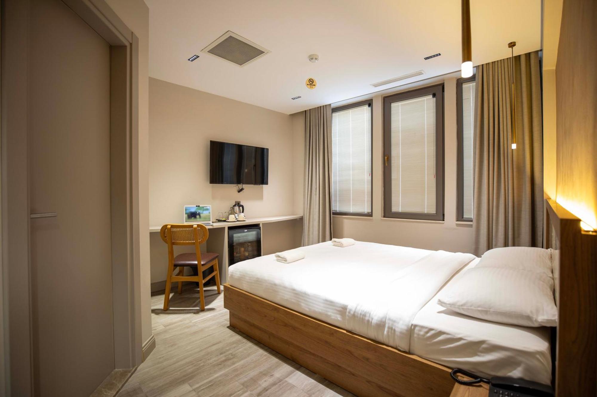 21 Rooms Hotel อิสตันบูล ภายนอก รูปภาพ